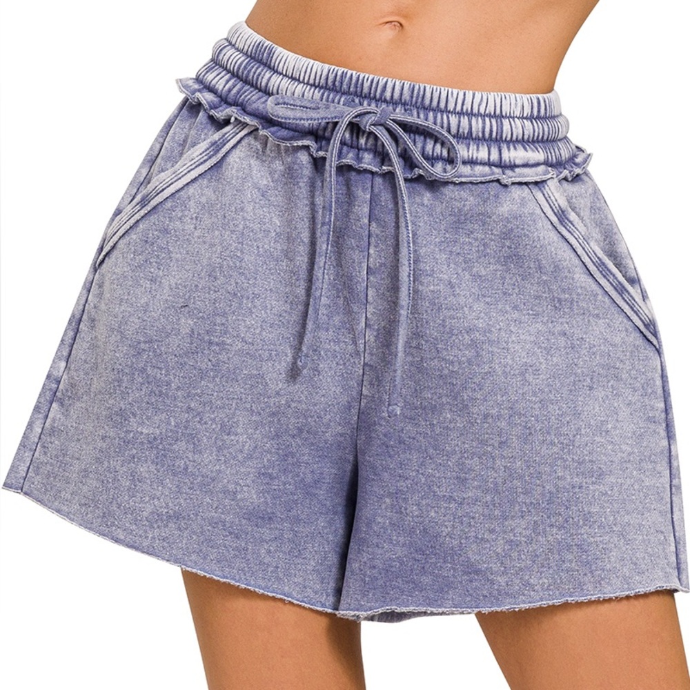 Acid Wash Fleece Drawstring Shorts with Pockets in Marlin